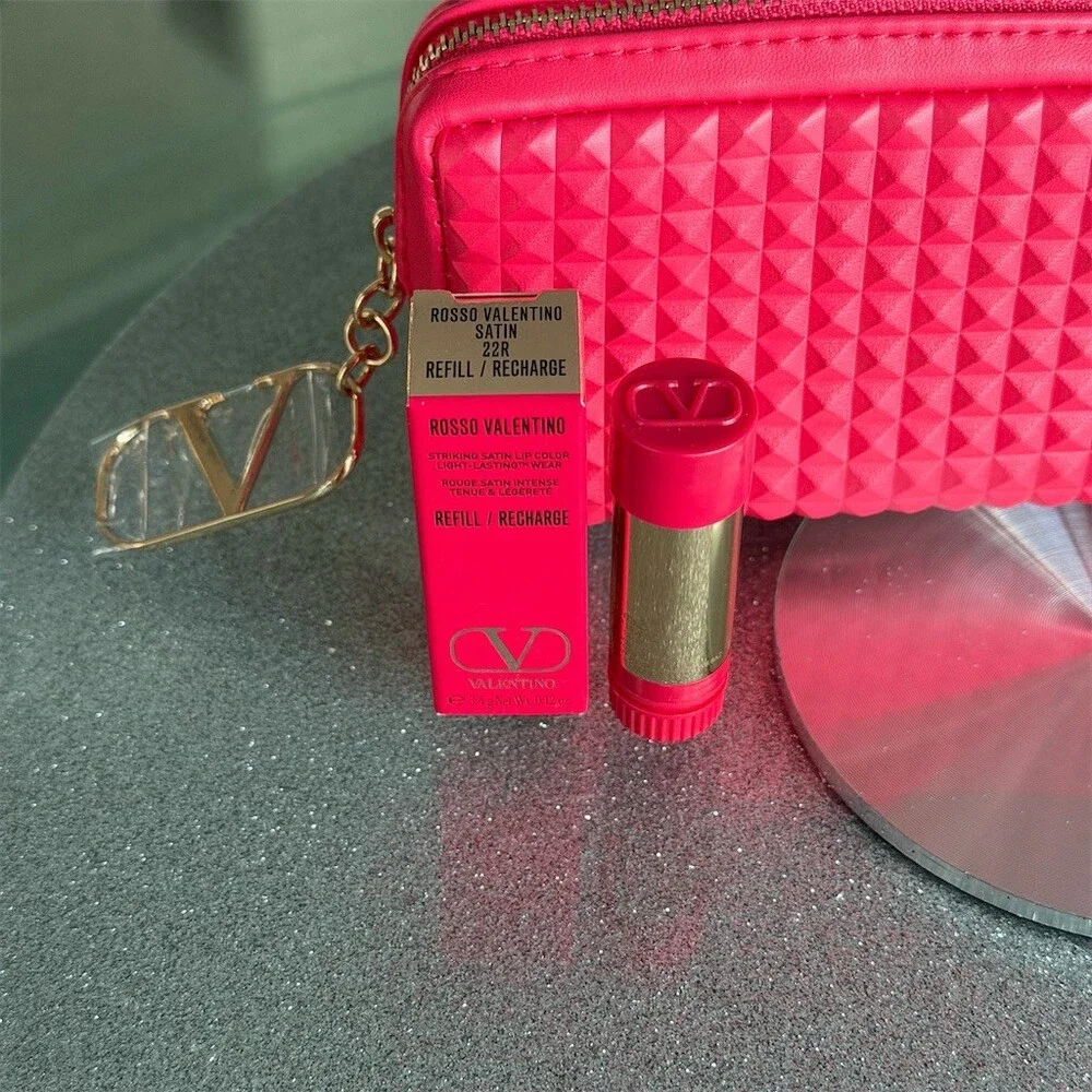 Valentino Rosso Lipstick Gift Set Satin 22R Matte 135R + Zip Pouch
